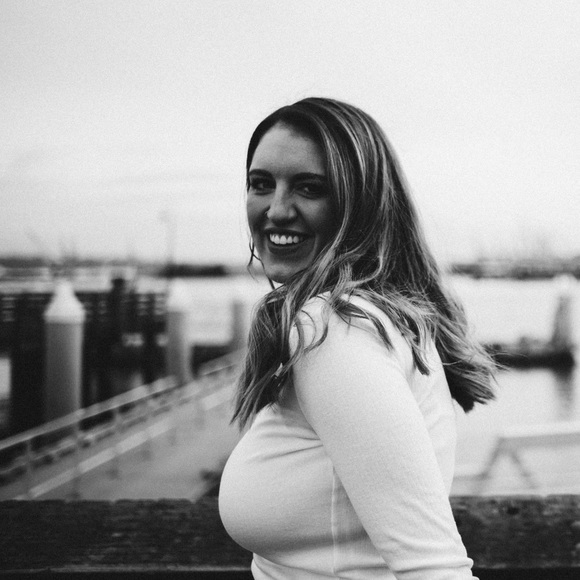 Meet your Posher, Tay - Picture 1 of 1